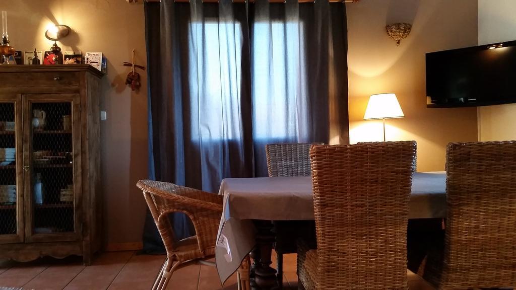 A La Petite Maison Гап Стая снимка