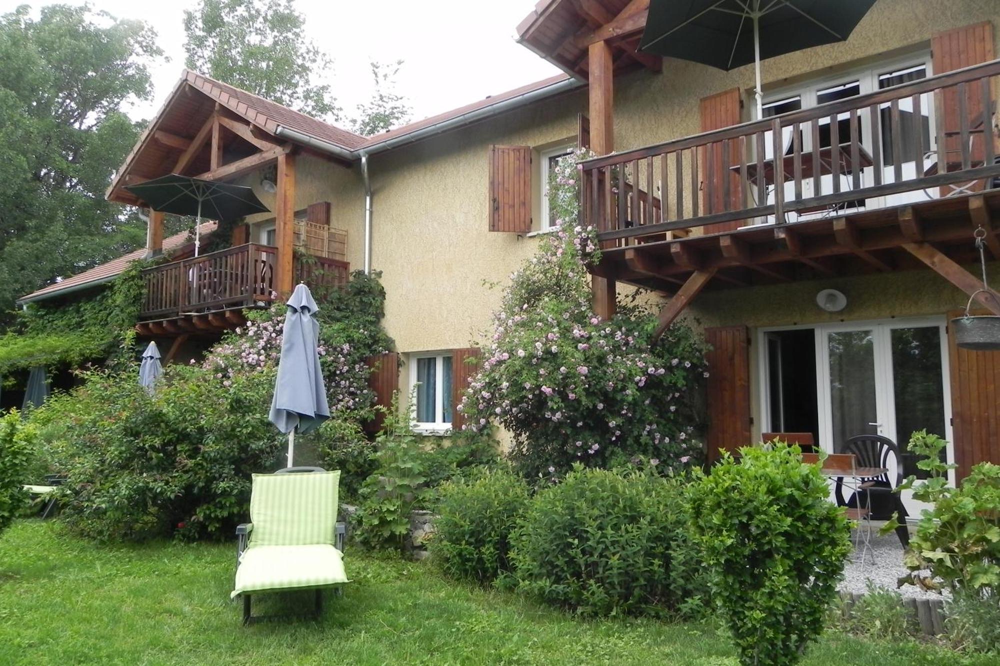 A La Petite Maison Гап Екстериор снимка