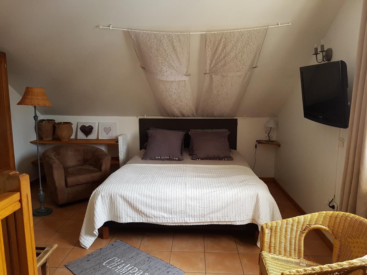 A La Petite Maison Гап Екстериор снимка