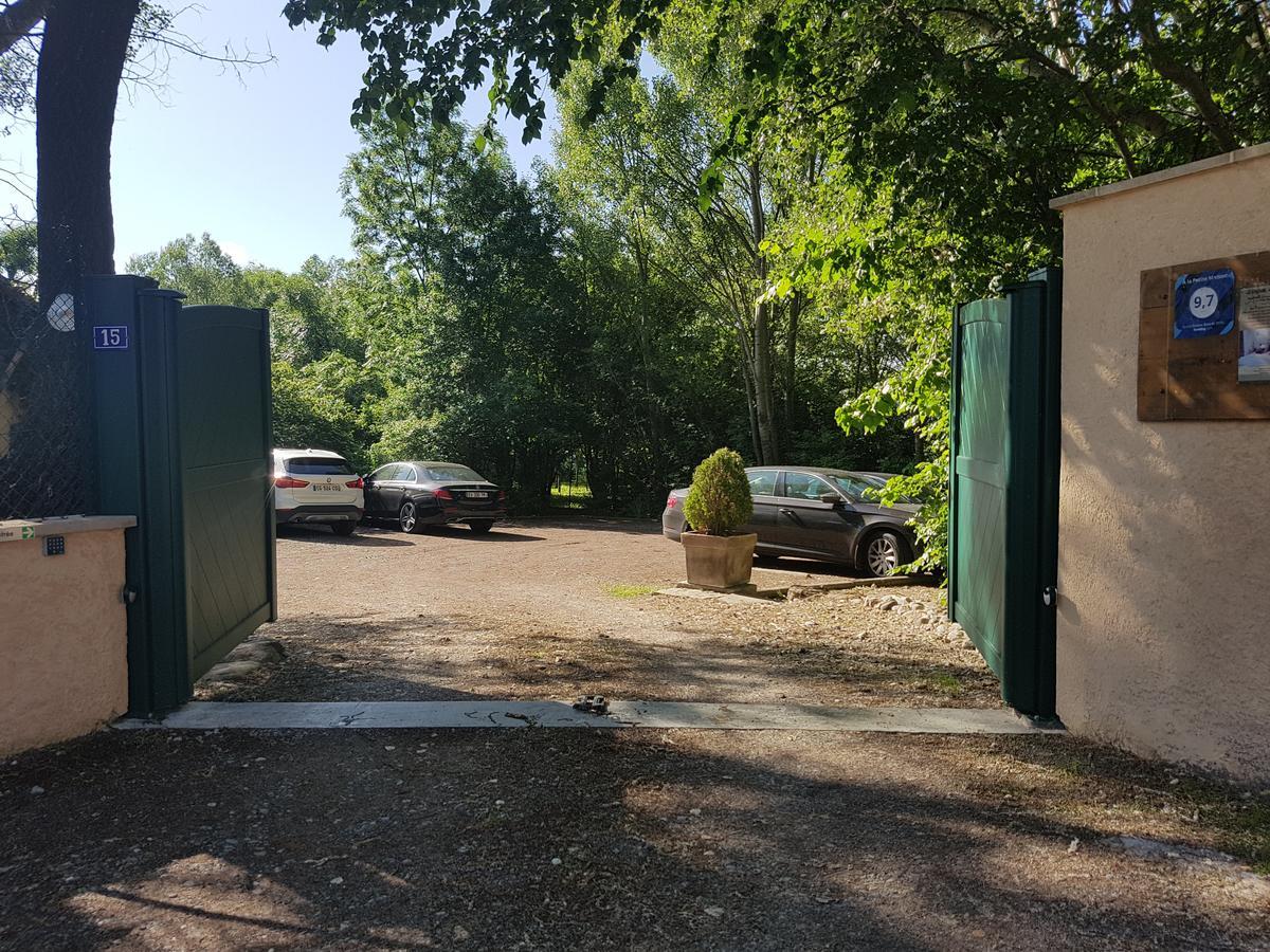 A La Petite Maison Гап Екстериор снимка