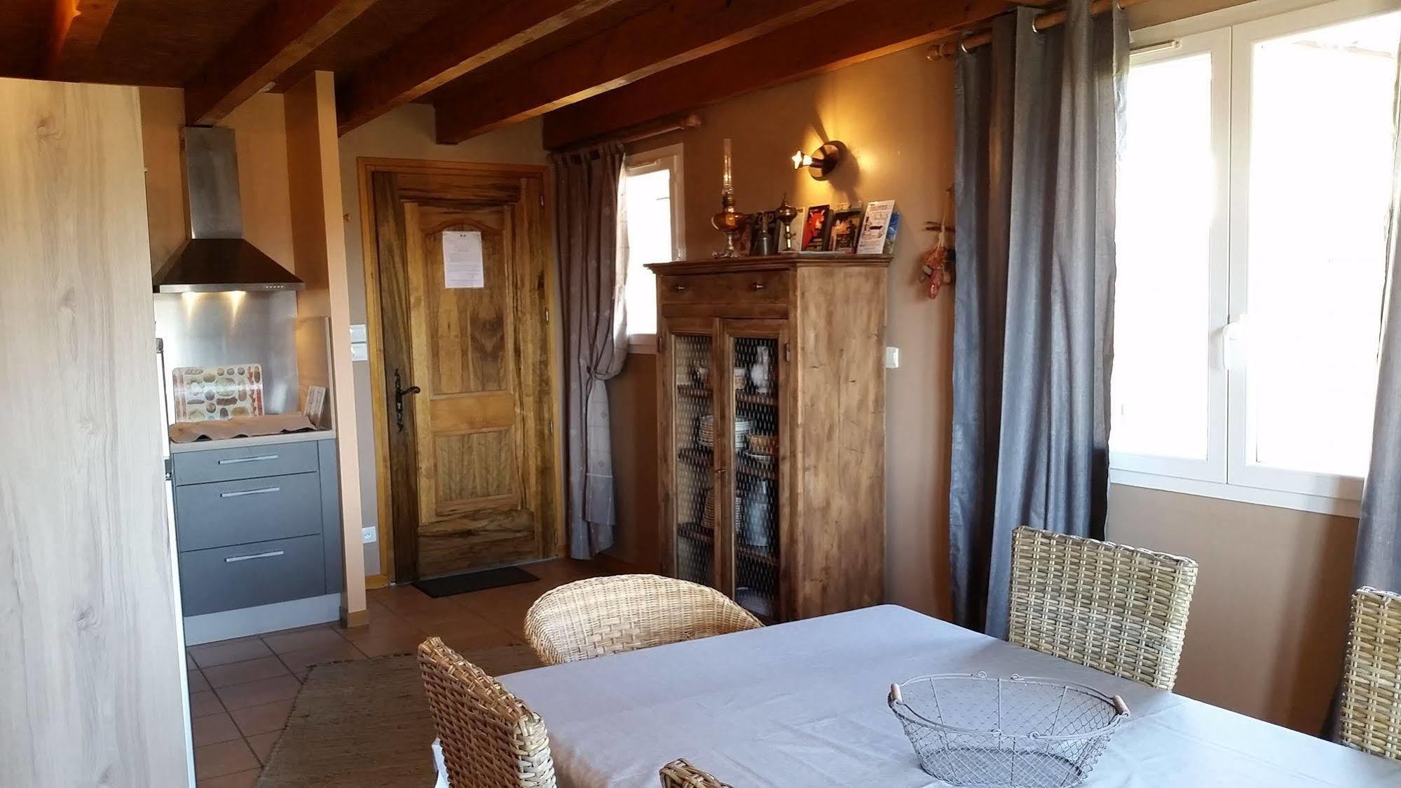 A La Petite Maison Гап Екстериор снимка